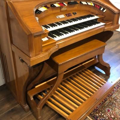 Wurlitzer 4520 Electric Organ 1960s image 1