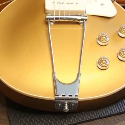 Unplayed! 2013 Gibson 1952 Reissue Les Paul Tribute Electric Guitar Bullion Gold w/ Maple Veneer Headstock + OHSC & Papers image 5