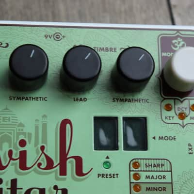 Electro-Harmonix Ravish Sitar Sitar Emulator image 3
