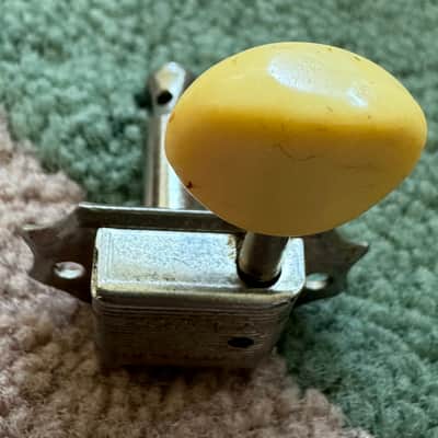Gibson Kluson Deluxe Double line tuning head 1964-1969  [D-169400 & PATENT NO Stamped] image 4