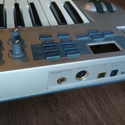 E-MU Xboard49 USB Keyboard Midi Controller USB, 9v power supply, or battery powered. image 5