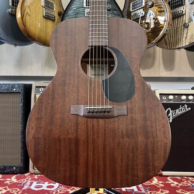 Martin Guitar 000-10E Retro Sapele Chitarra Elettroacustica Dark Mahogany Bild 3