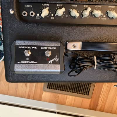 Fender Hot Rod Deluxe IV Amp 2018/19 - Black / Gray image 4