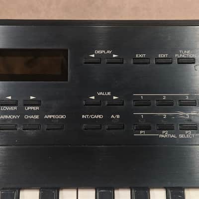 Roland D-5 61-Key Multi-Timbral Linear Synthesizer 1989 VINTAGE image 6