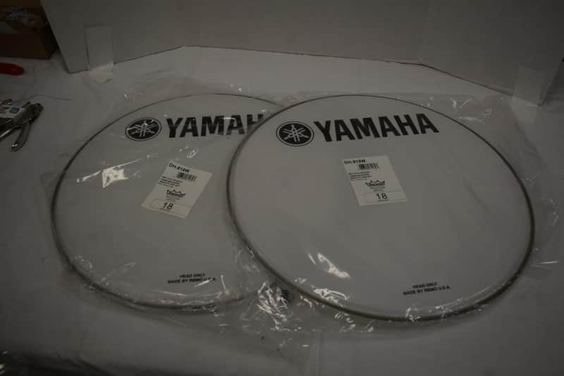 Set of 2 Remo Ambassador Smooth White Drum Head 18" (New, Open Box) image 1