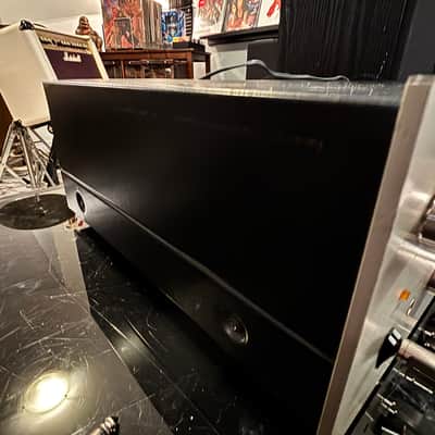 Pioneer SA-8500 60-Watt Stereo Solid-State Integrated Amplifier 1975 - 1979 - Silver image 2