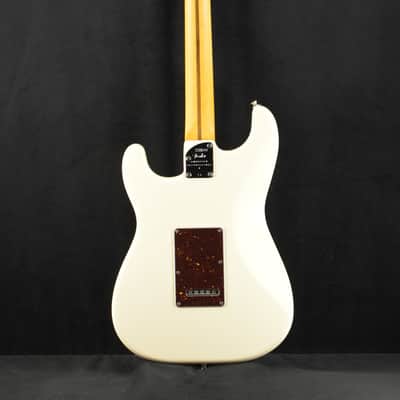 Fender American Professional II Stratocaster HSS Olympic White Rosewood Fingerboard image 7