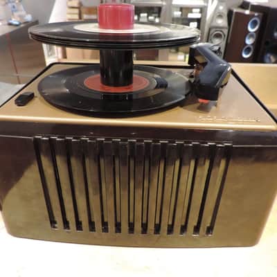 RCA Victor 45-EY-2 45 RPM Bakelite Vintage Record Player with New Capacitors image 1