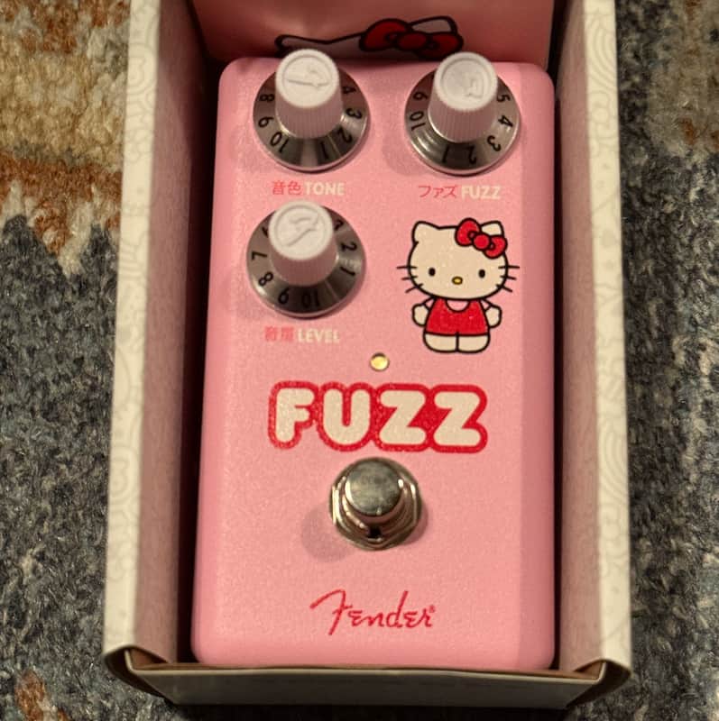 Fender Hello Kitty Fuzz - Pink image 1