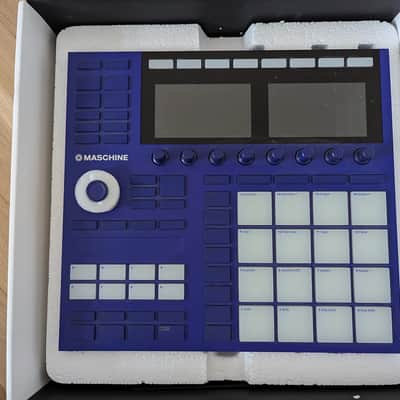 Native Instruments Maschine MKIII 2010s - Black image 1