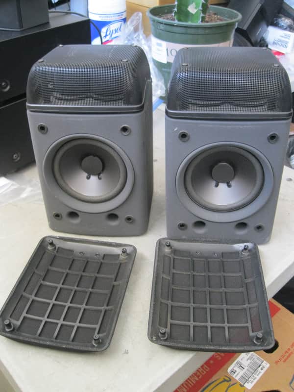 Pair of Optimus Pro LX5 Speakers With Linaeum Tweeters - Great Sound image 1