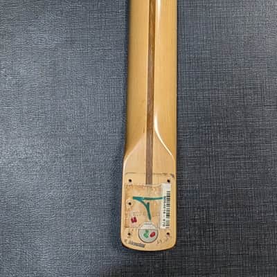 2005 Fender American Deluxe neck image 2