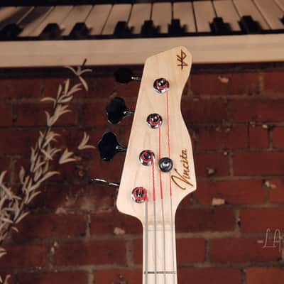 Vincita Versatilita 4 String J Bass - Great Active/Passive J bass! image 5