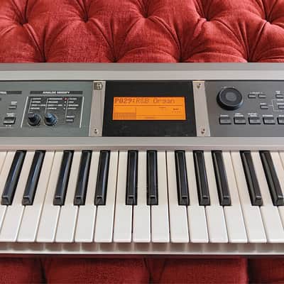 Roland GW-7 61-Key Workstation Keyboard image 10