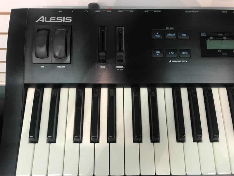 Alesis QS6 Synthesizer Keyboard | Reverb