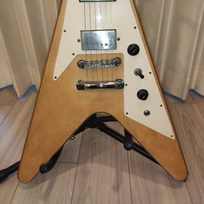Unique Piece Epiphone '67 Flying V 1994 KOREA Wood ! image 2
