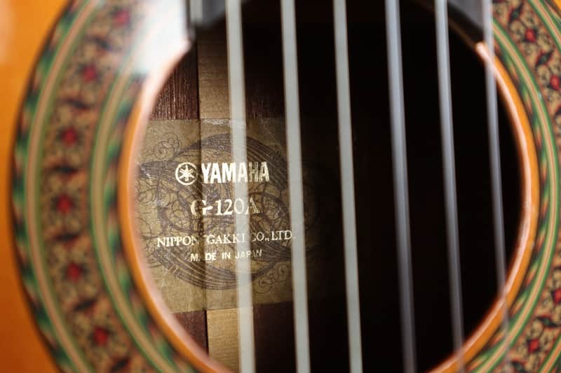 Vintage 1973 Yamaha Japan G-120A Classical Acoustic Nylon String