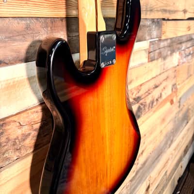 Squier Classic Vibe '60s Precision Bass, 3-Tone Sunburst image 5
