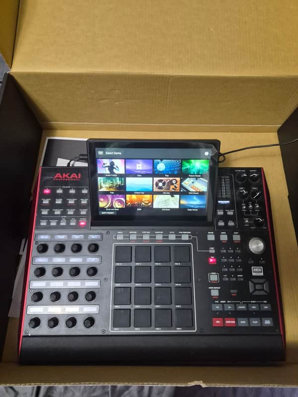 Akai MPC X Standalone Sampler / Sequencer 2017 - Present - Black image 1