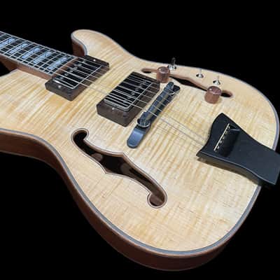 Maxey Archtop Lark Natural image 6