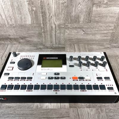 End Cheeks for ELEKTRON Machinedrum / Analog Four / RYTM / Octatrack - BLACK - by KZcraftworks - USA image 4