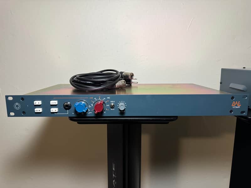BAE 1073MPF Single Channel with PSU 2010s - Blue image 1