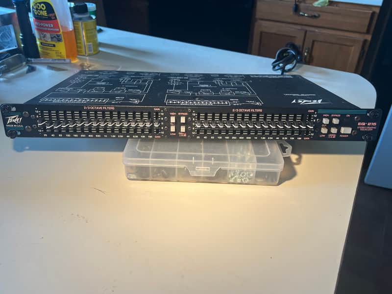 Peavey EQ-215 2 channel 15 band per channel rack mount EQ with rack mount bolts and washers. image 1