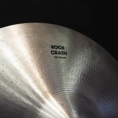 Zildjian USED ​​90s A Zildjian Rock Crash 18 [1738g] image 4