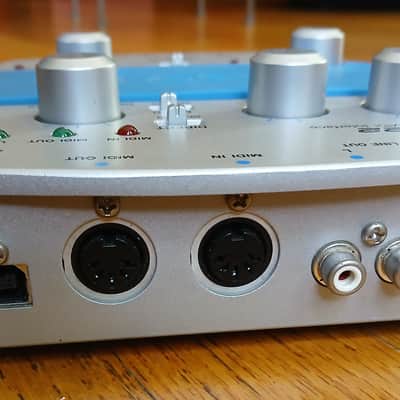 Tascam US-122 USB Audio Interface 2-Channel Recording - USB/MIDI Cables image 7