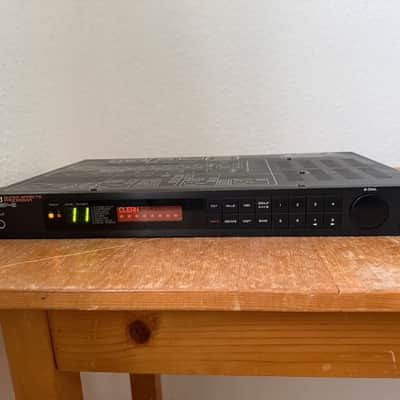 Roland GP-8 1987 - 1989