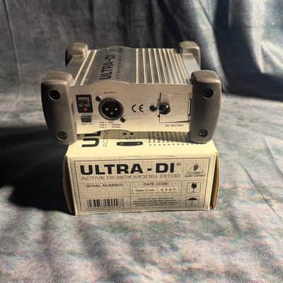 Behringer Ultra-DI DI100 Active Direct Box image 5