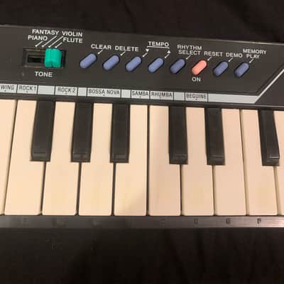 Casio Pt-12 1980’s - Black image 5