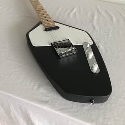 Electric Guitar - Black Fantomcaster - T-Style - Black Fantom 040 image 5