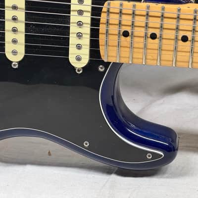 Fender Limited Edition Player Stratocaster HSS Plus Top Guitar 2021 - Blue Burst / Maple neck image 5