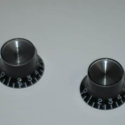 new open package (with packaging)  A+ genuine Gibson knobs: 1 VOLUME & 1 TONE PRMK-010, Top Hat with Silver Reflector (other 2 knobs NOT included) PRMK010 image 13