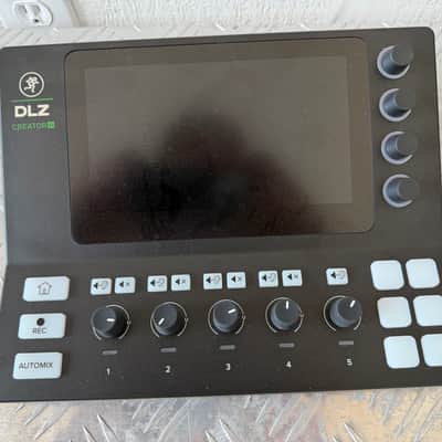 Mackie DLZ-Creator XS 12-Channel Digital Mixer 2024 - Present - Black image 4