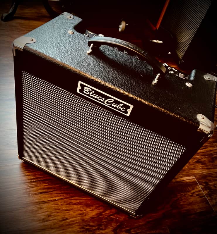 Roland Blues Cube Hot 30-Watt 1x12" Guitar Combo 2016 - Present - Black image 1