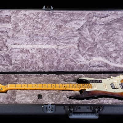 Fender American Ultra Stratocaster HSS Ultraburst Maple (810) image 7