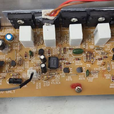 Kustom TRB-400 400 Watt Tube PreAmp Tuck N Roll Bass Amplifier Head image 14