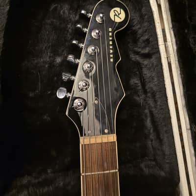 Reverend Contender RB 2022 - Metallic Emerald Green with Hardshell Case image 4