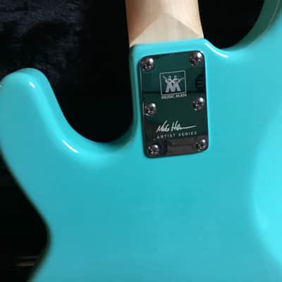 Music Man StingRay Basse, Mike Herrera Artis Series. image 4