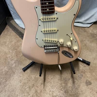 Fender Strat 60’s style partscaster - Shell pink image 3