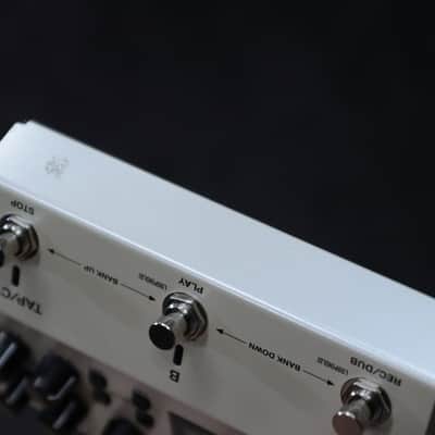 Boss DD-500 Digital Delay 12 Versatile Delay Modes with Looper Effect Pedal image 11