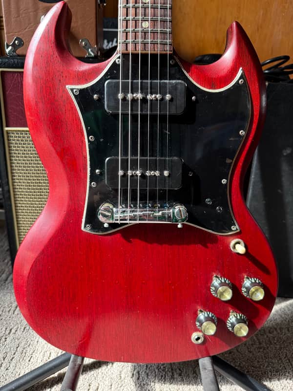 Gibson SG Special "Large Guard" with Vibrola 1966 - 1971 - Cherry - Very Good