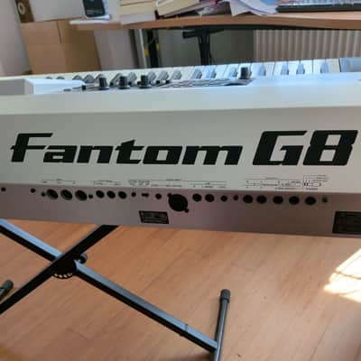 Roland Fantom G8 88-Key Flagship Synthesizer Workstation (PHA II Ivory Feel) – Collection Only image 3