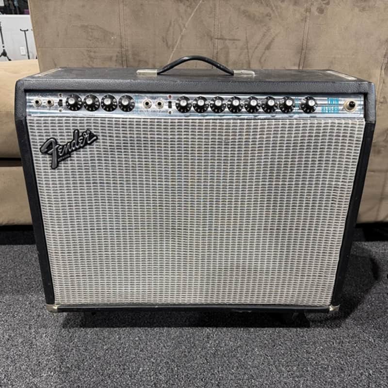 Used Fender Twin Reverb 1975 Silverface Vintage Tube Guitar Combo Amp
