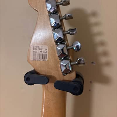 Fender "Squier Series" Standard Stratocaster with Maple Fretboard 1992 - 1996 - Black image 8