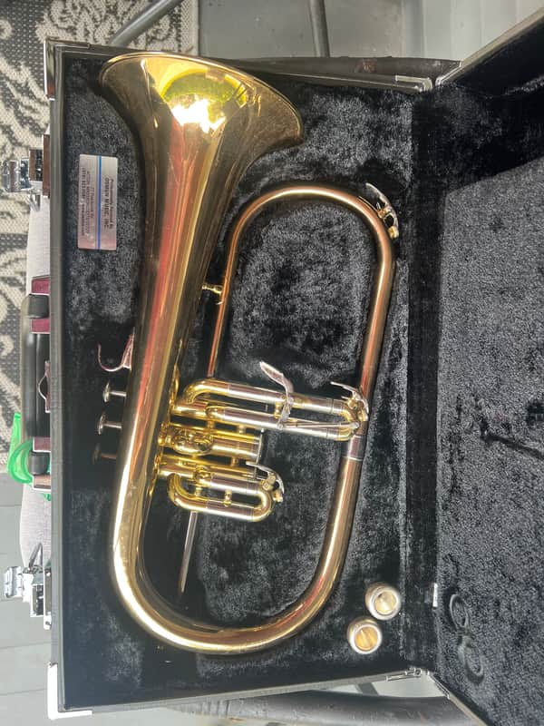 Yamaha YFH-631G Professional Bb Flugelhorn 2010s - Gold image 1