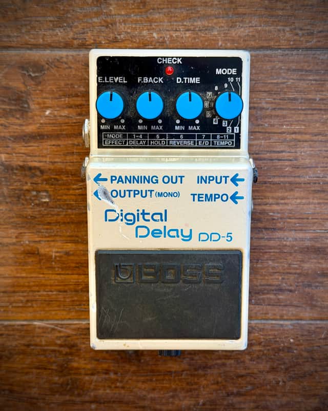 Boss DD-5 Digital Delay Pedal