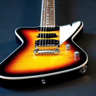 Bootlegger Guitar Hounder. Black Cherry Honey Burst Stiletto Case & Flask image 19